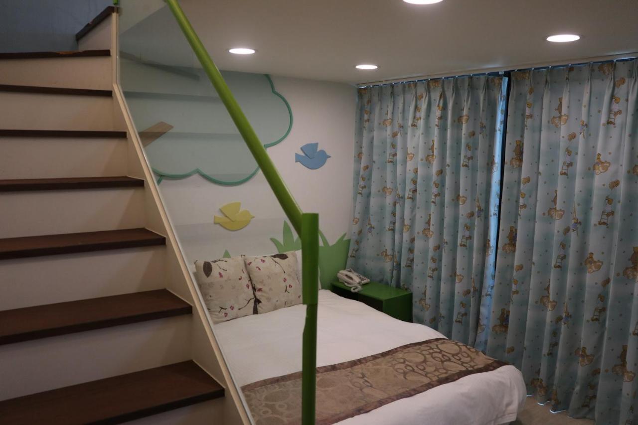 Sky Ocean Appartement Yilan Buitenkant foto